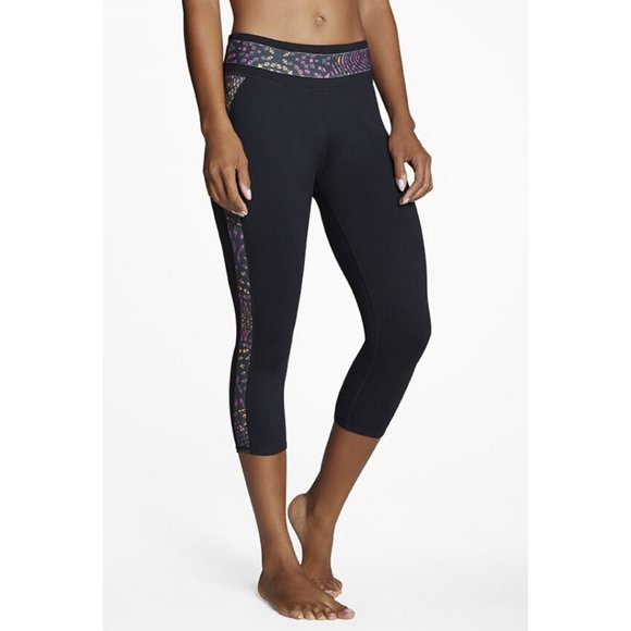 Fabletics Pants - Fabletics Camacan Capri Athletic Leggings